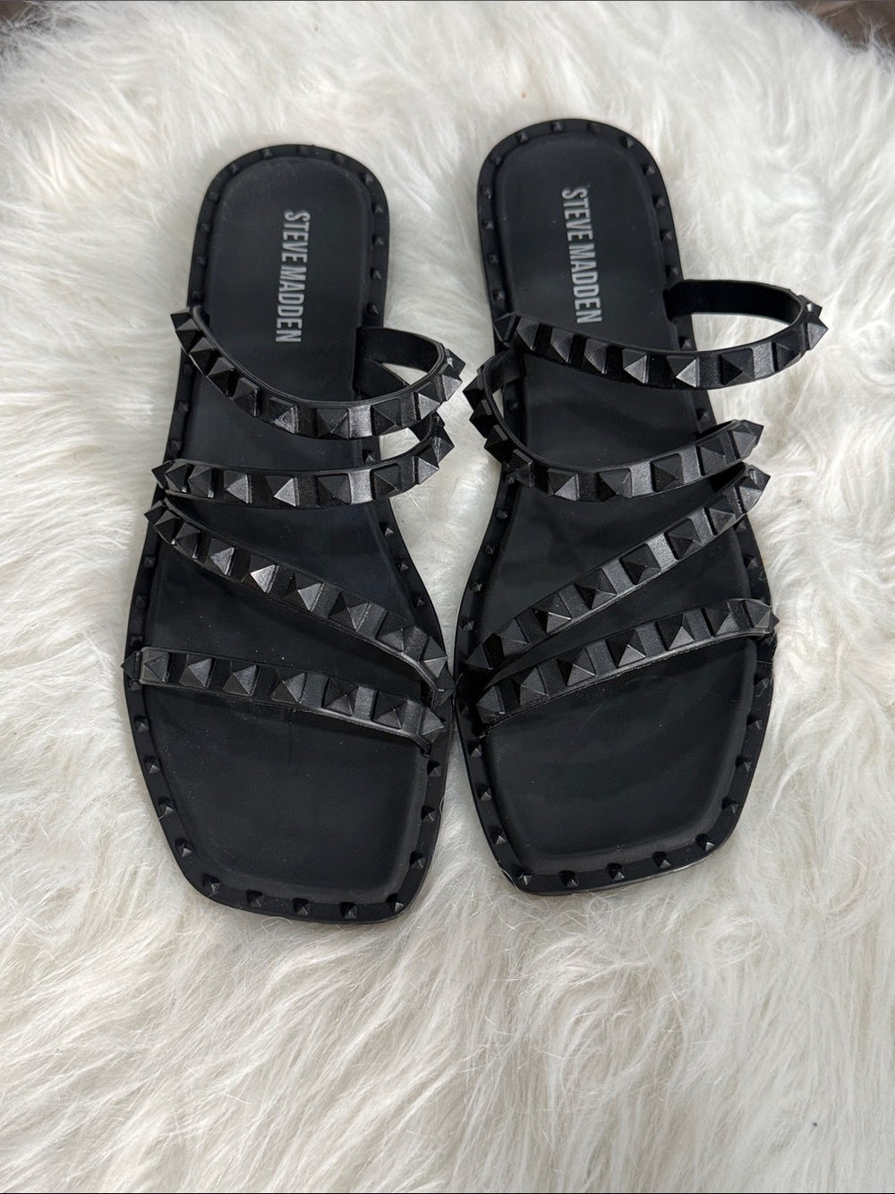 Steve Madden Black Pyramid-Stud Flat Sandals